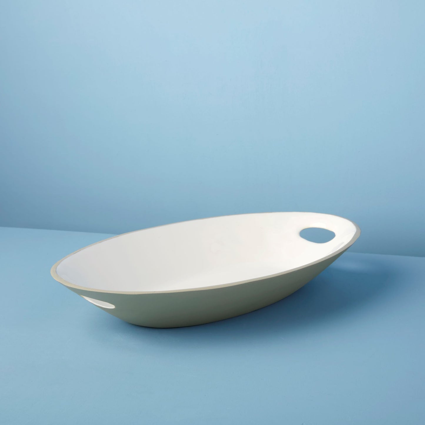 Easton Handled Dish – Dove